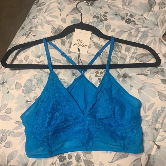 NWT Blue Lace Bralette - Picture 3 of 8